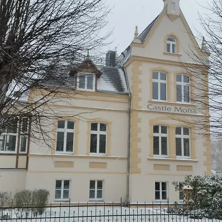 Villa Castle Mona Diestel Gm 69176