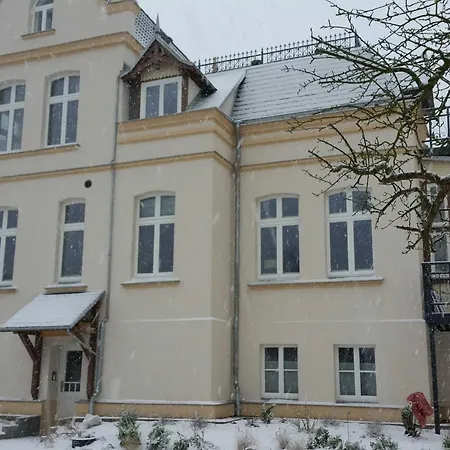 Castle Mona Diestel Gm 69176 Villa *